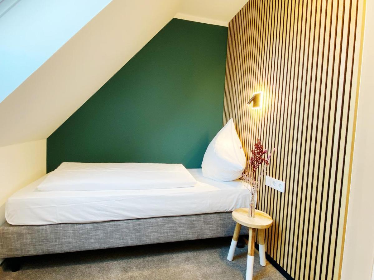 Hotel Xenia เฟลนส์บวร์ก ภายนอก รูปภาพ