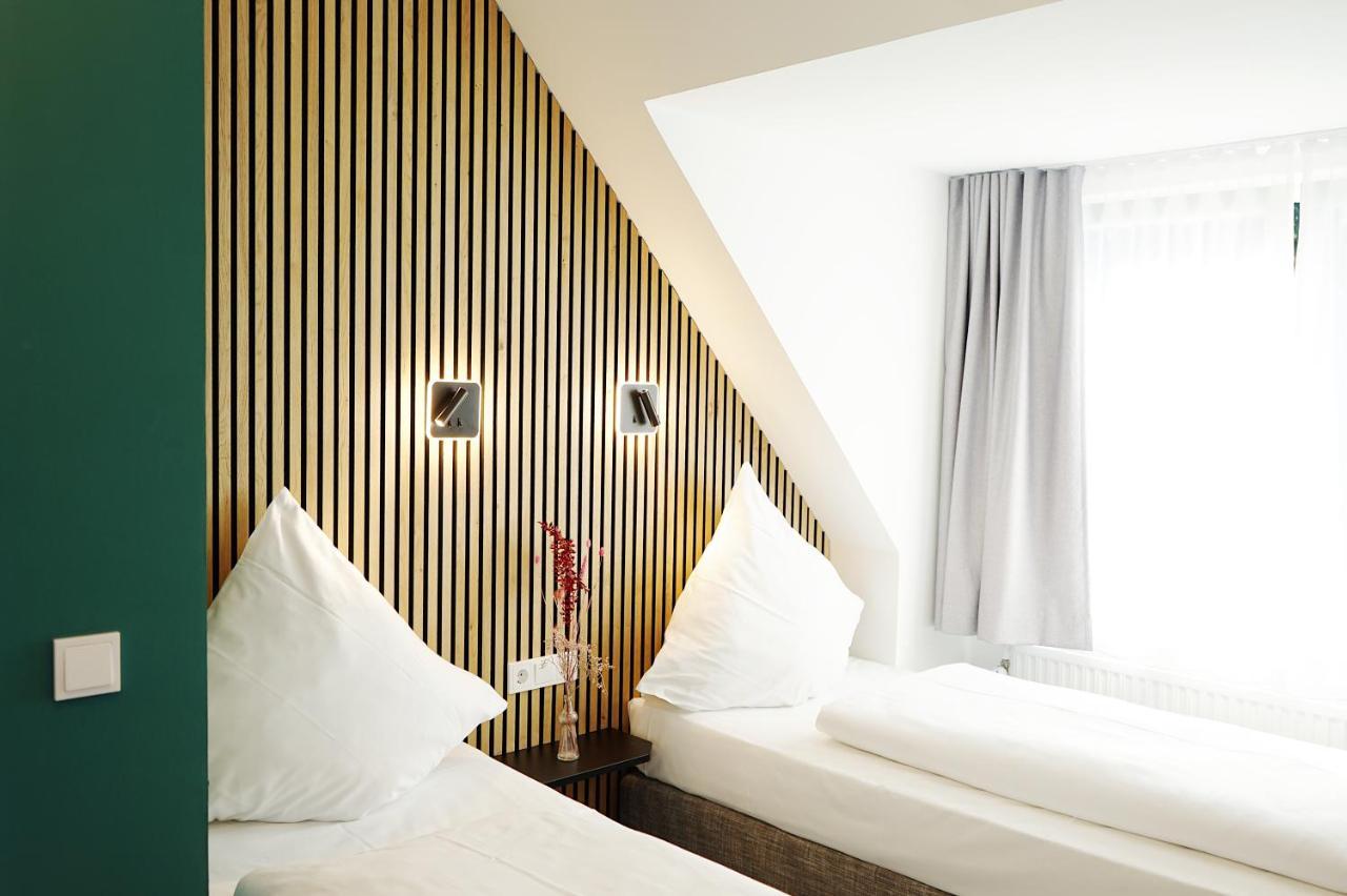 Hotel Xenia เฟลนส์บวร์ก ภายนอก รูปภาพ