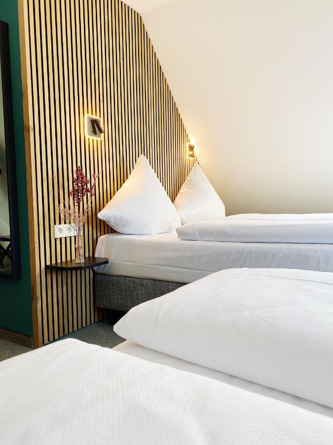 Hotel Xenia เฟลนส์บวร์ก ภายนอก รูปภาพ